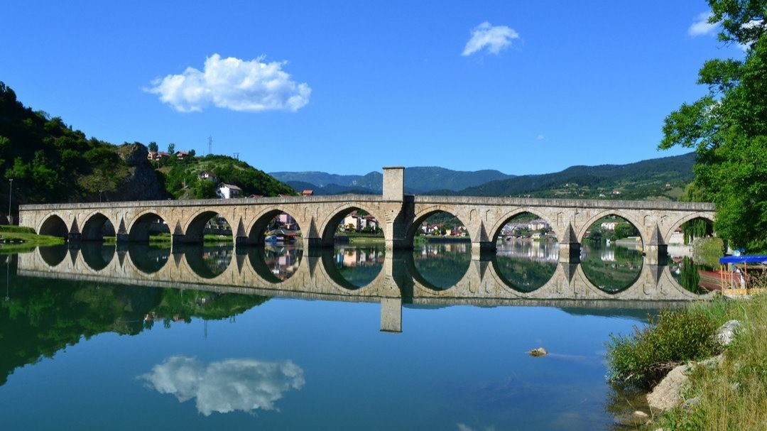 Naslov: Zašto ljudi pamte priče, a zaboravljaju činjenice?